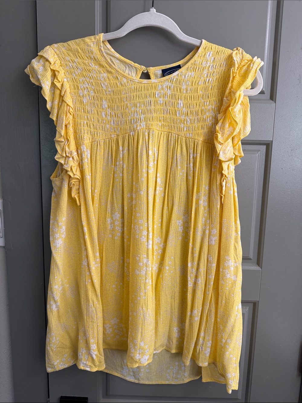 Scoop women’s Yellow Ruffle Sleeve Smocked top